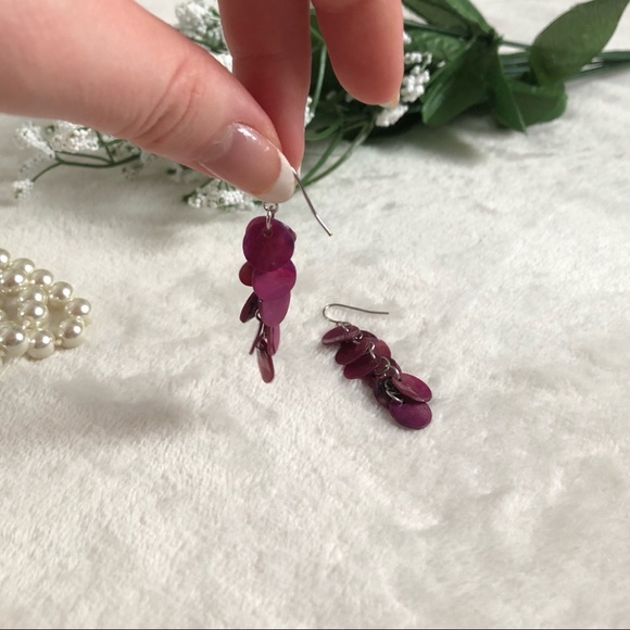 3/$20 | Fuschia drop earrings - Picture 3 of 3